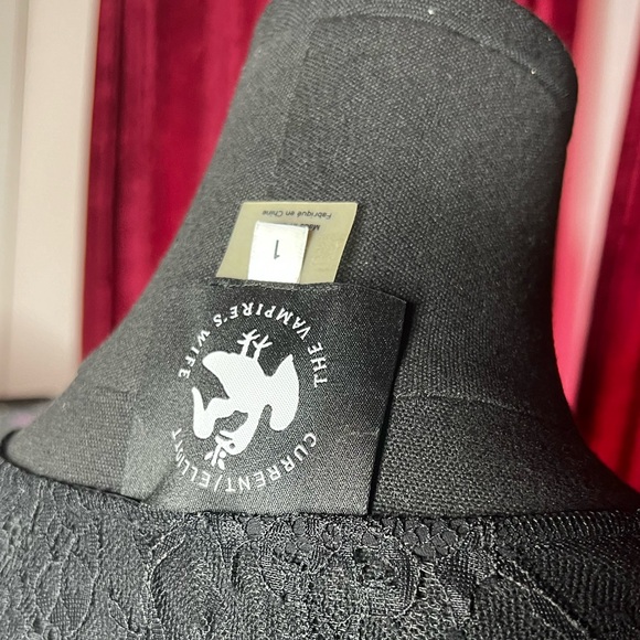 The Vampire’s Wife lace wrap shirt size xs/small - pristine condition - Picture 2 of 3